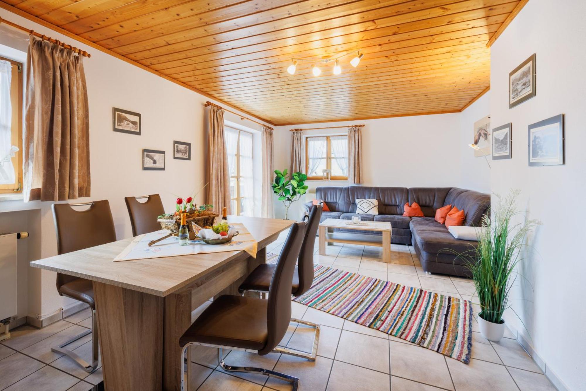 רוהפולדינג Ferienwohnung Kloepping Inkl. Chiemgaukarte מראה חיצוני תמונה